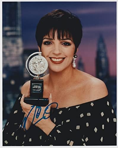 Liza Minnelli aláírt 8x10 fotó