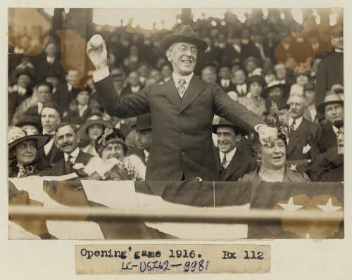 HistoricalFindings Fotó: Woodrow Wilson Elnök Dobott Ki 1. a Baseball,a Nyitó Nap,1916,Nyilvános